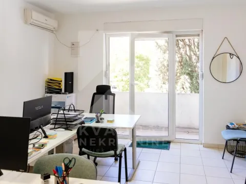 Prodaja, poslovni prostor, 47m², Preko Morače, Podgorica