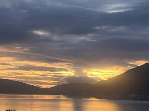 Izdavanje, dvosoban stan, 65m², Donja Lastva, Tivat - image 8