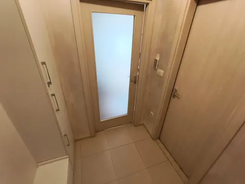 Rent, one bedroom apartment, 30m², Stari Aerodrom, Podgorica - image 8