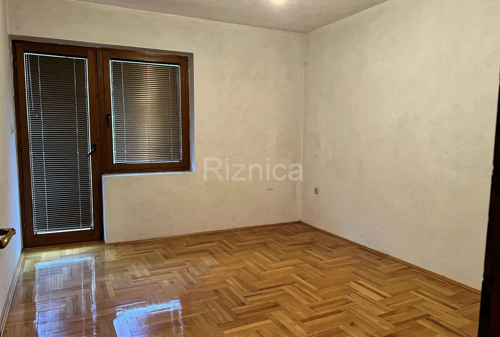 Sale, house, 306m², Niš, Srbija