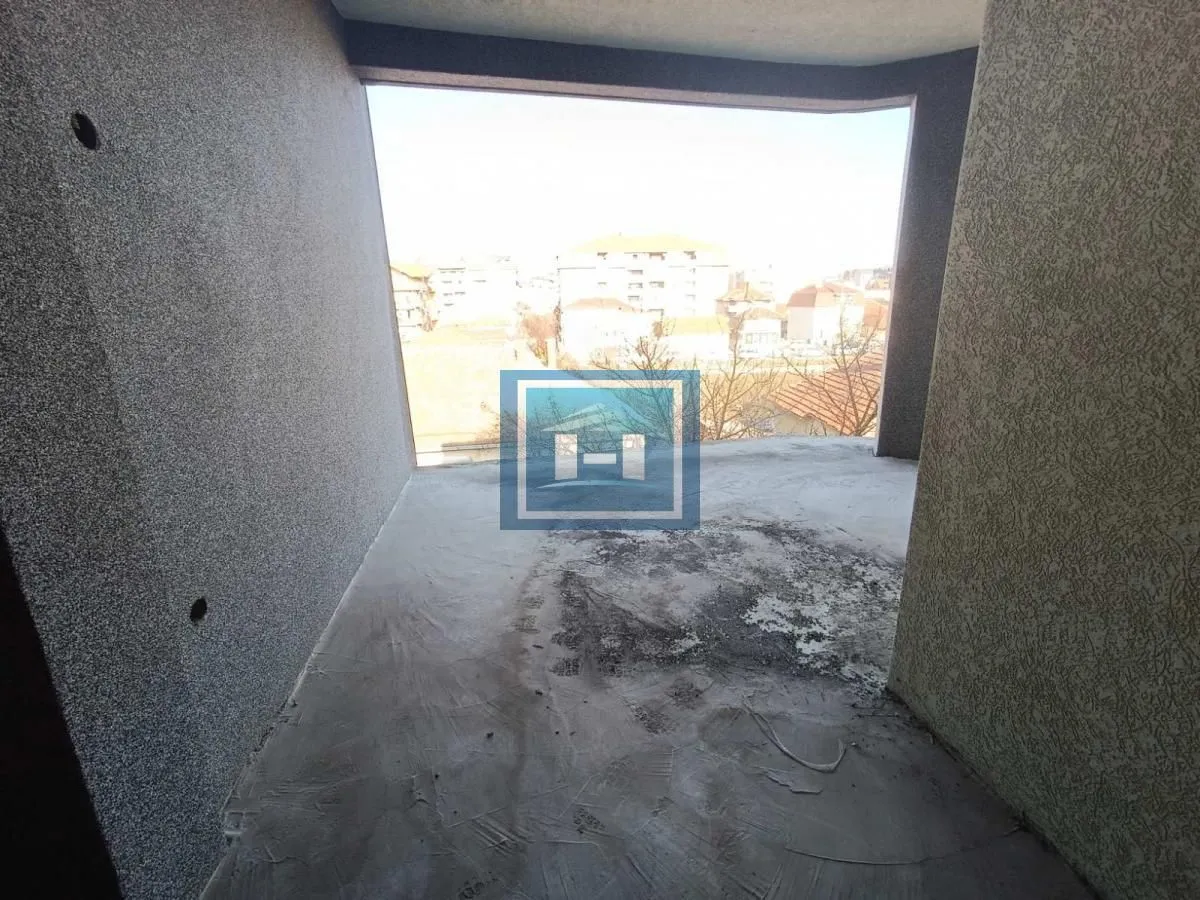 Prodaja, četvorosoban stan, 146m², Centar, Jagodina
