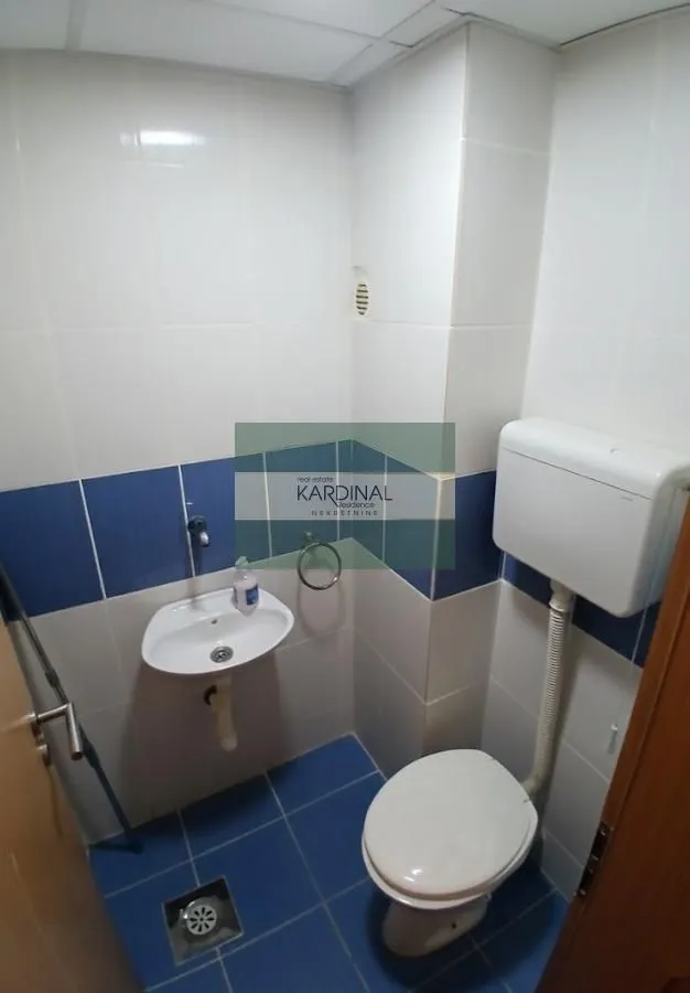Prodaja, trosoban stan, 71m², Centar, Jagodina