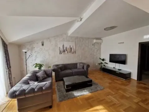Izdavanje, dvosoban stan, 115m², Tološi, Podgorica - image 2