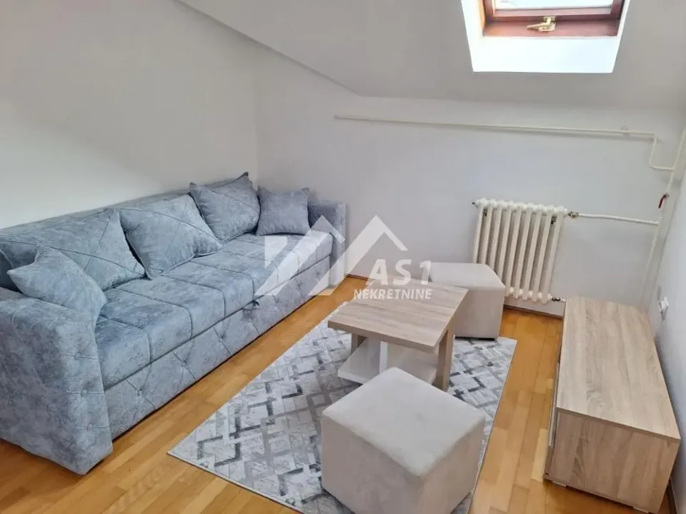 Izdavanje, jednosoban stan, 34m², Sajam, Novi Sad Sve Podlokacije