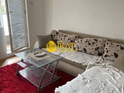Izdavanje, jednosoban stan, 42m², Bulbulder, Zvezdara Sve Podlokacije - image 1