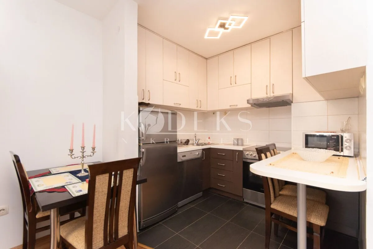 Rent, two bedroom apartment, 59m², 1 maj, Podgorica