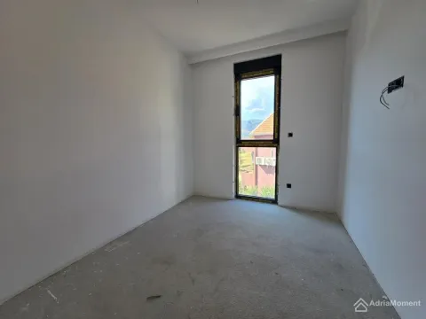 Prodaja, dvosoban stan, 61m², Centar, Tivat - image 10