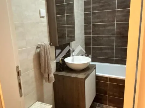 Izdavanje, dvosoban stan, 43m², Bulevar Evrope, Novi Sad Sve Podlokacije - image 10