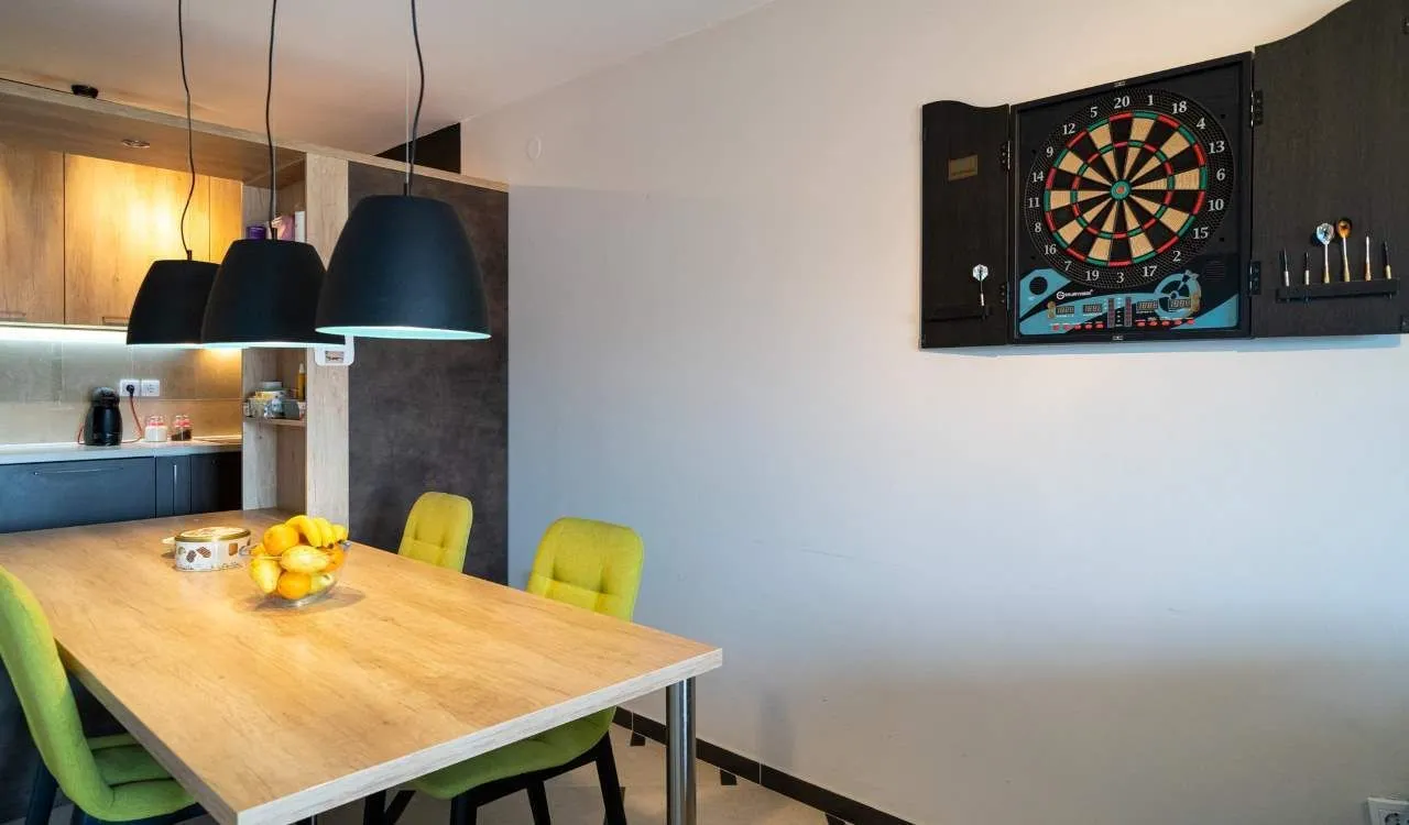 Prodaja, trosoban stan, 90m², Seoce, Budva