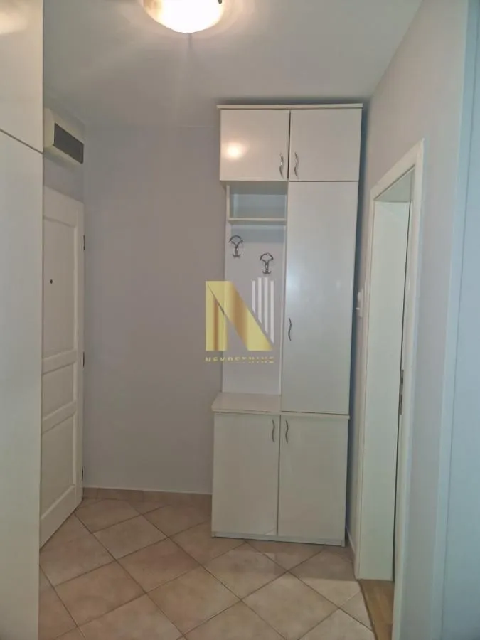 Izdavanje, jednosoban stan, 34m², Grbavica, Novi Sad Sve Podlokacije