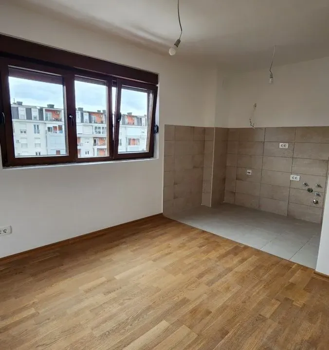 Izdavanje, dvosoban stan, 56m², Stari Aerodrom, Podgorica