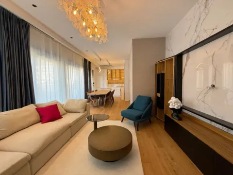 Prodaja, dvosoban stan, 174m², Bečići, Budva - image 1