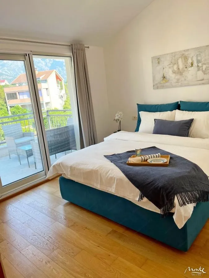Prodaja, trosoban stan, 99m², Tivat, Crna Gora
