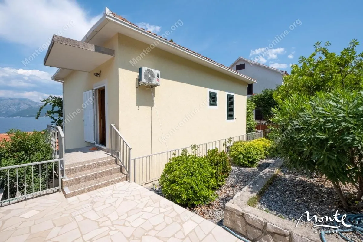 Prodaja, kuća, 147m², Krašići, Tivat