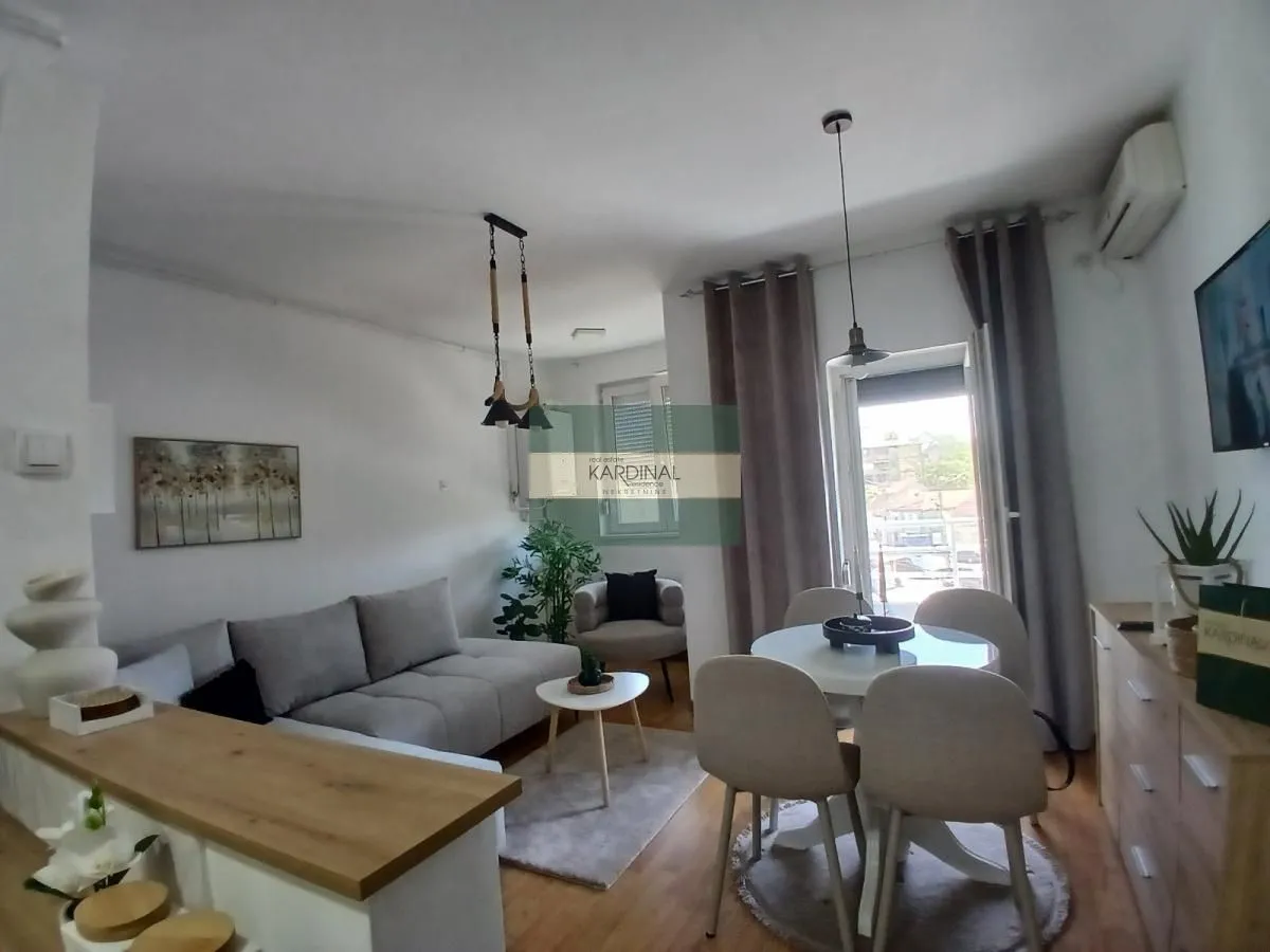 Prodaja, garsonjera, 27m², Kajsijar, Jagodina