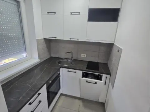 Izdavanje, poslovni prostor, 42m², Telep, Novi Sad Sve Podlokacije - image 6