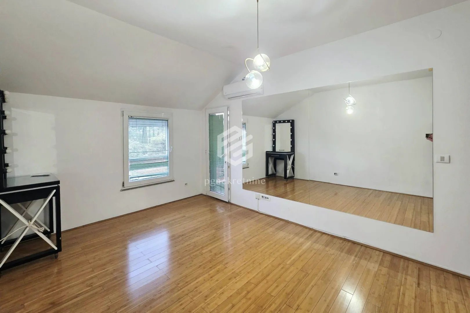 Rent, one bedroom apartment, 40m², Krivi Most, Podgorica