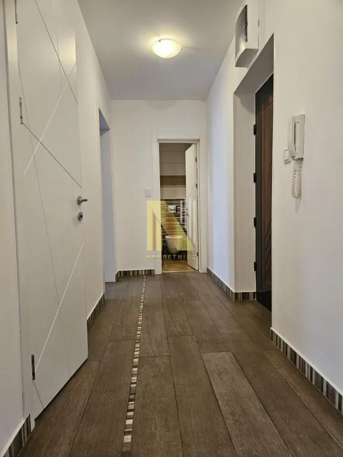 Sale, three bedroom apartment, 83m², Bulevar Oslobodjenja, Novi Sad Sve Podlokacije