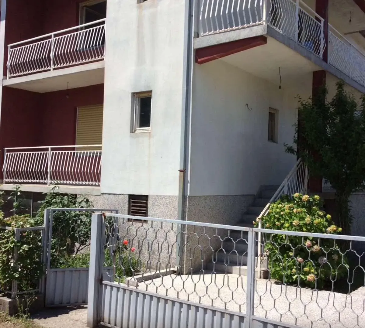 Prodaja, kuća, 214m², Podgorica, Crna Gora