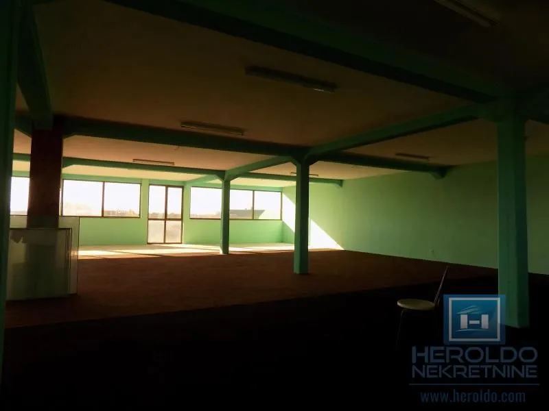 Rent, office space, 1300m², Supska, Ćuprija