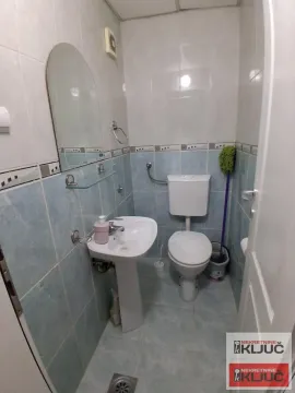 Izdavanje, četvorosoban stan, 94m², Nova Detelinara, Novi Sad Sve Podlokacije - image 15