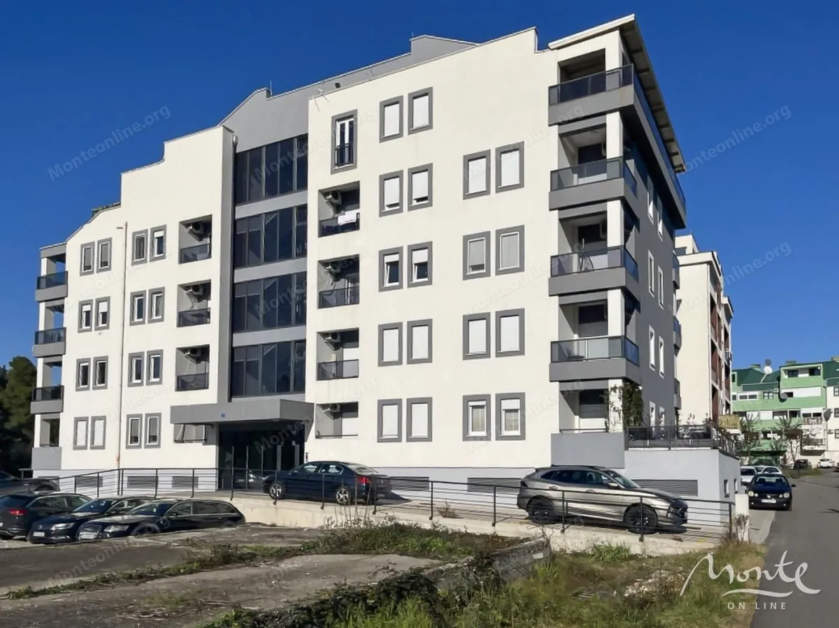 Prodaja, dvosoban stan, 67m², Centar, Podgorica