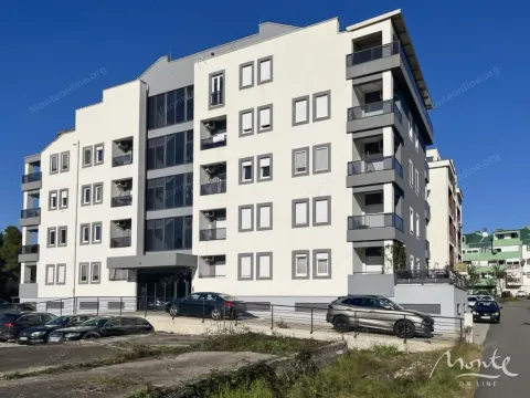 Prodaja, dvosoban stan, 67m², Centar, Podgorica - image 10