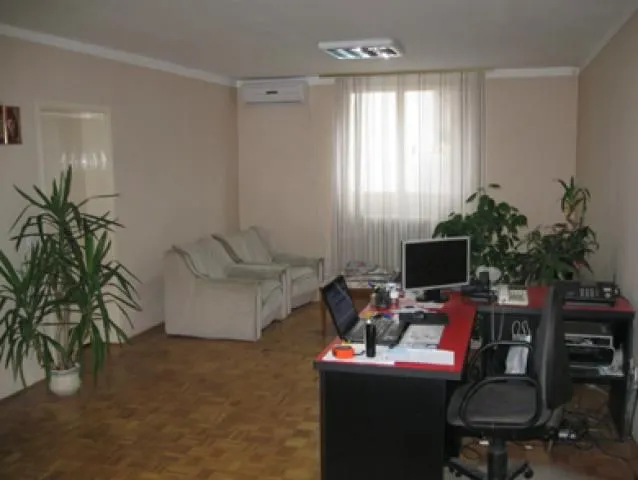 Rent, office space, 600m², Palilula Sve Podlokacije, Beograd