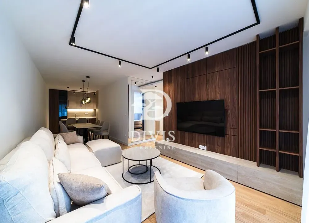 Rent, three bedroom apartment, 130m², Crveni Krst, Beograd