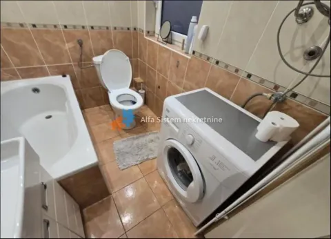 Izdavanje, trosoban stan, 69m², Stari Grad, Beograd - image 21