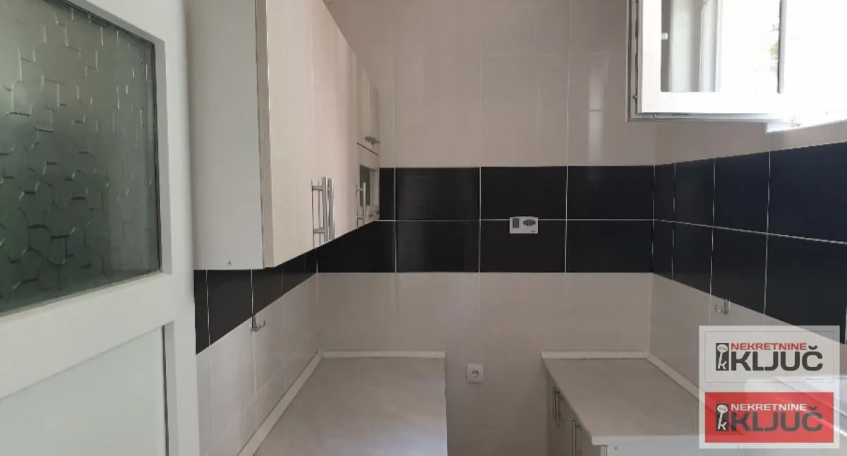 Izdavanje, jednosoban stan, 50m², Petrovaradin, Novi Sad