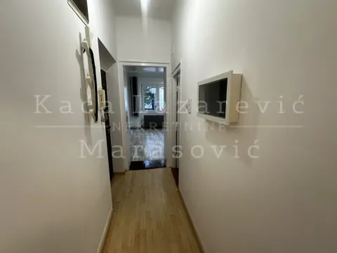 Rent, one bedroom apartment, 32m², Kalenić Pijaca, Vračar Sve Podlokacije - image 5