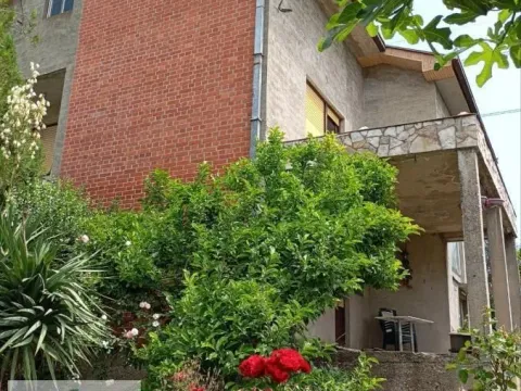 Prodaja, kuća, 200m², Zvečka, Obrenovac - image 2