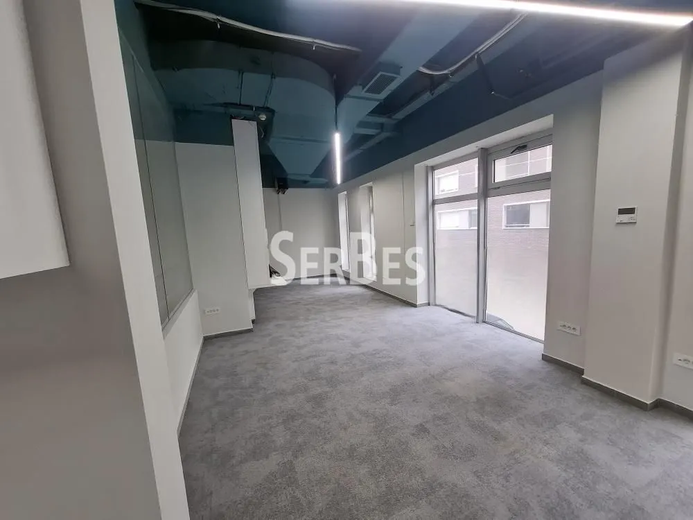 Rent, office space, 131m², Bulevar Oslobodjenja, Novi Sad Sve Podlokacije