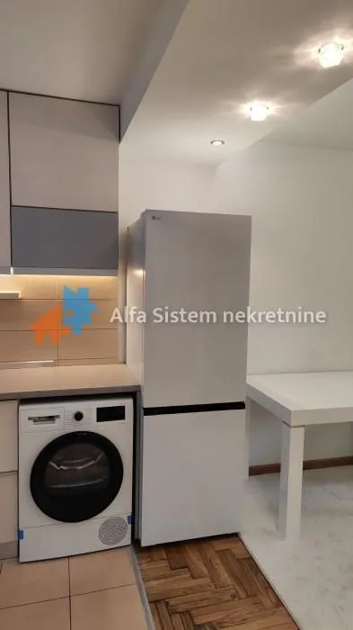 Izdavanje, dvosoban stan, 40m², Voždovac Sve Podlokacije, Beograd