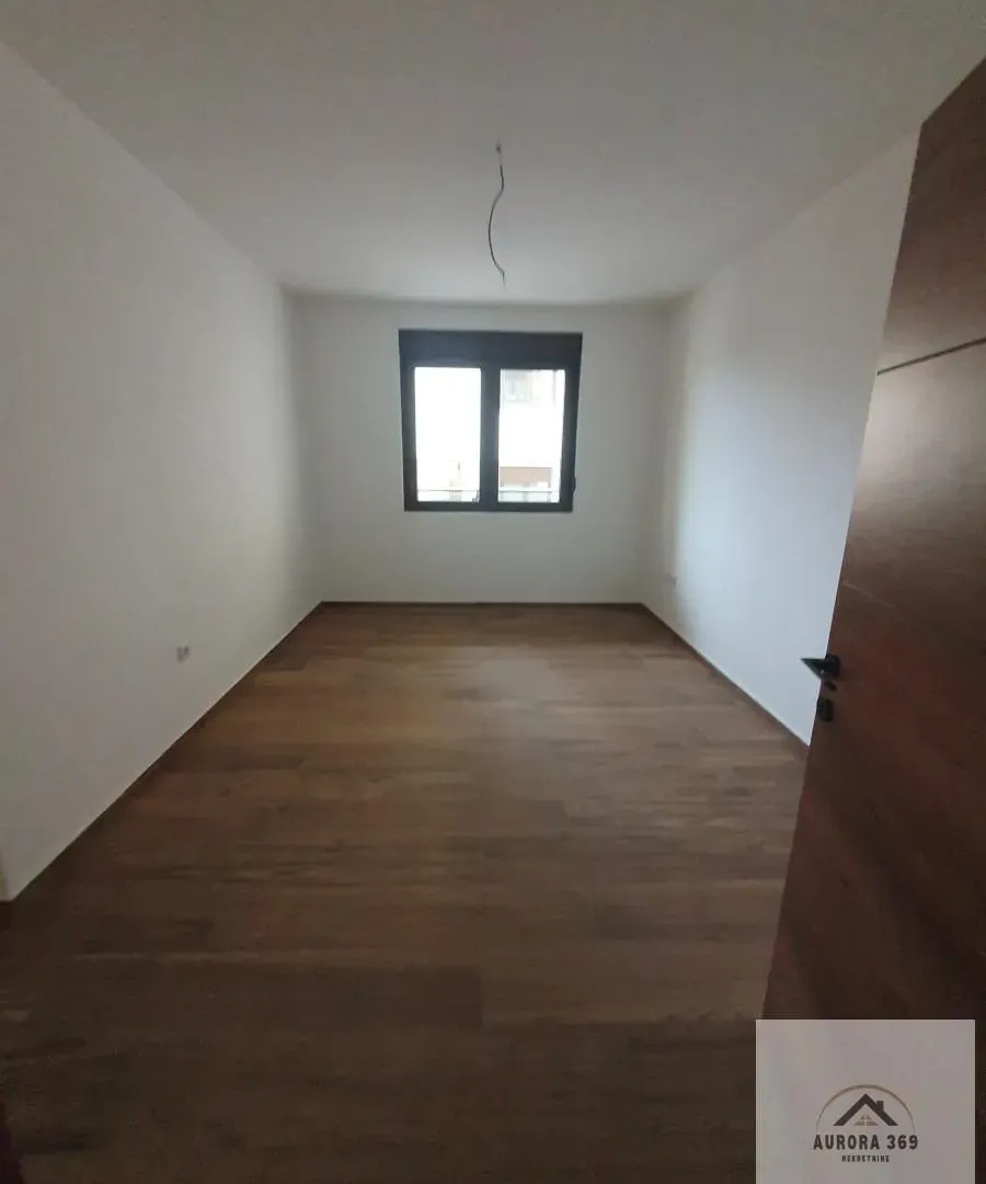 Prodaja, trosoban stan, 75m², Ruma, Srbija