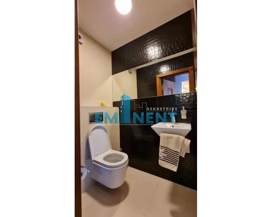 Sale, house, 360m², Bezanijska Kosa 2, Bežanijska Kosa Sve Podlokacije