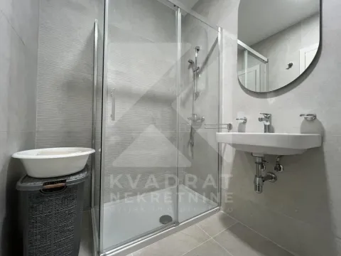 Rent, one bedroom apartment, 42m², Stari Aerodrom, Podgorica - image 8