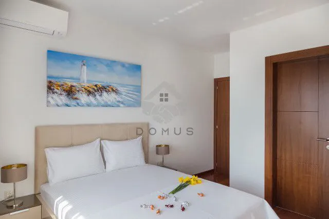 Prodaja, trosoban stan, 93m², Bečići, Budva