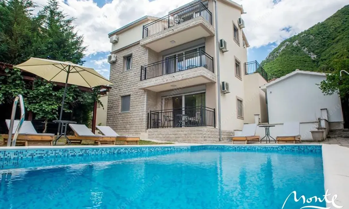 Prodaja, kuća, 350m², Stoliv, Kotor