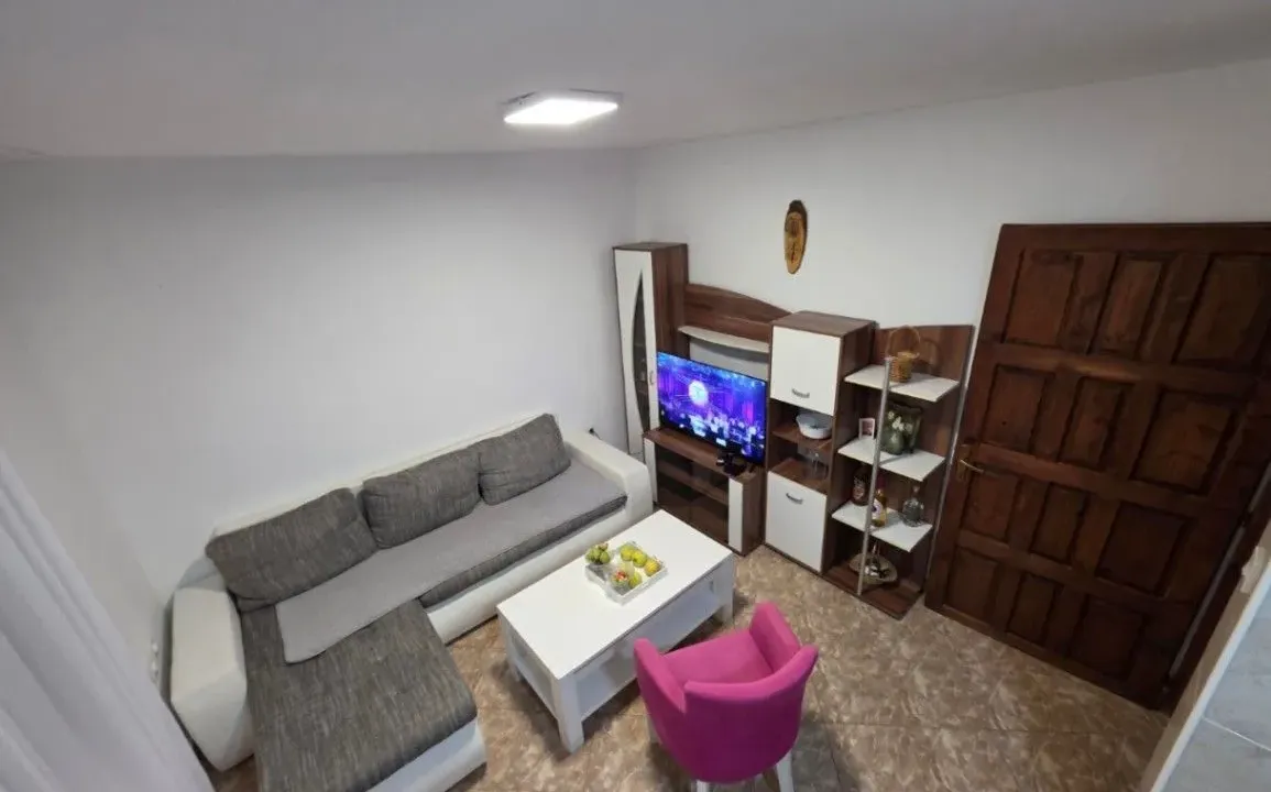 Izdavanje, dvosoban stan, 64m², Sutomore, Bar