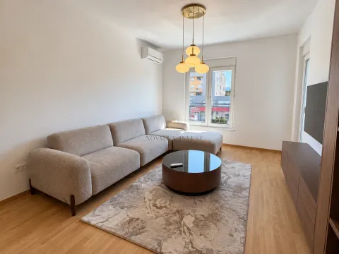 Rent, three bedroom apartment, 82m², Stari Aerodrom, Podgorica - image 3