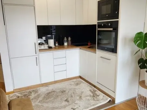 Prodaja, četvorosoban stan, 160m², Stari Aerodrom, Podgorica - image 7