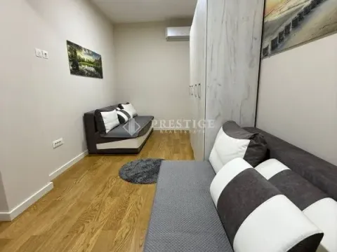 Rent, two bedroom apartment, 78m², Centar, Podgorica - image 9