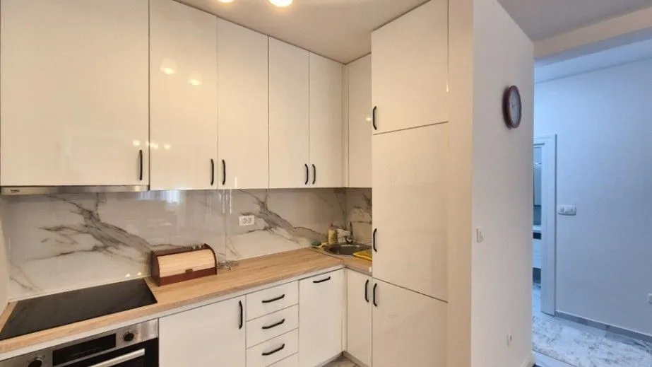 Izdavanje, jednosoban stan, 48m², Kod Big Fashion-a, Podgorica