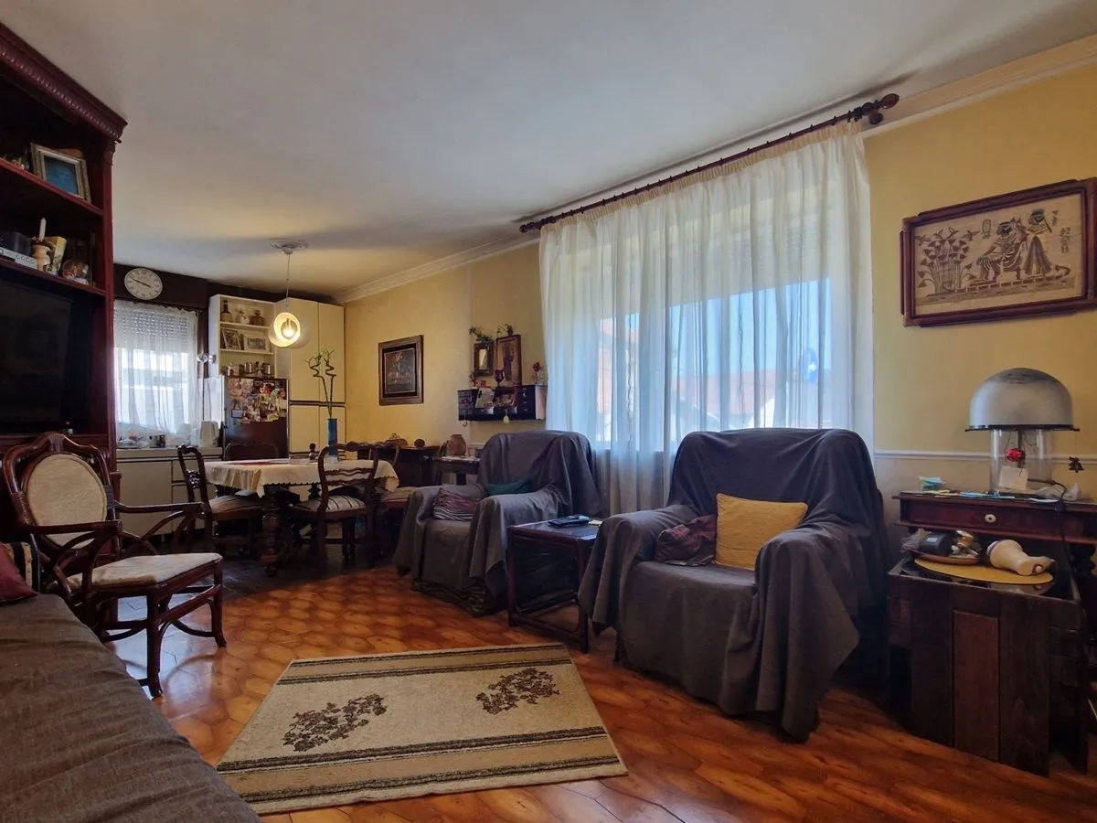 Prodaja, kuća, 79m², Vračar Sve Podlokacije, Beograd
