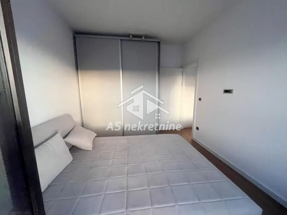 Rent, two bedroom apartment, 42m², Novi Beograd Blok 64, Novi Beograd Sve Podlokacije