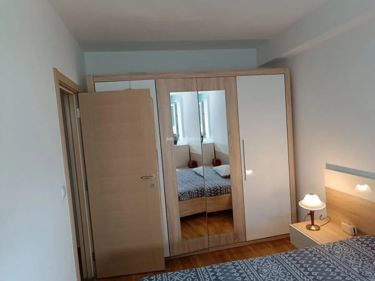 Rent, two bedroom apartment, 81m², Tivat, Crna Gora