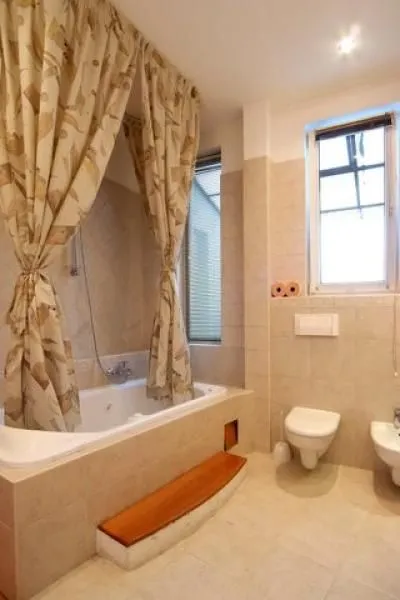 Izdavanje, stan, 160m², Stari Grad, Beograd