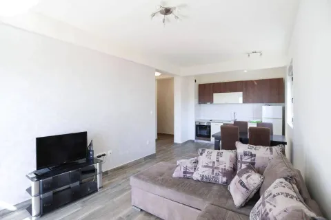 Rent, one bedroom apartment, 52m², Bečići, Budva - image 2